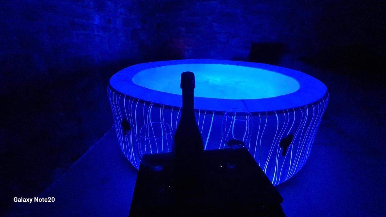 Hisa Kapis With Hot Tube Lejlighed Koper Eksteriør billede