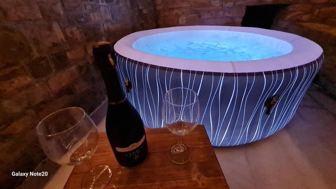 Hisa Kapis With Hot Tube Lejlighed Koper Eksteriør billede