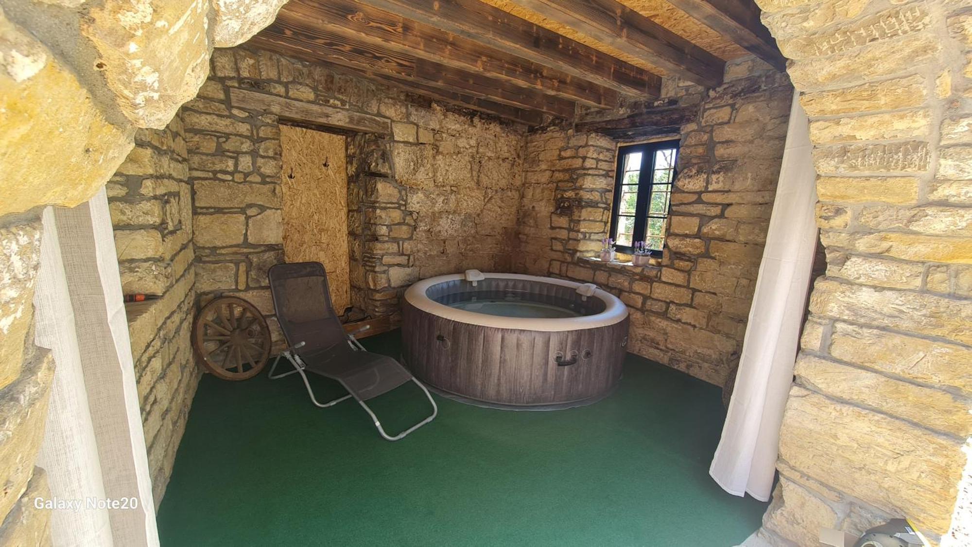 Hisa Kapis With Hot Tube Lejlighed Koper Eksteriør billede