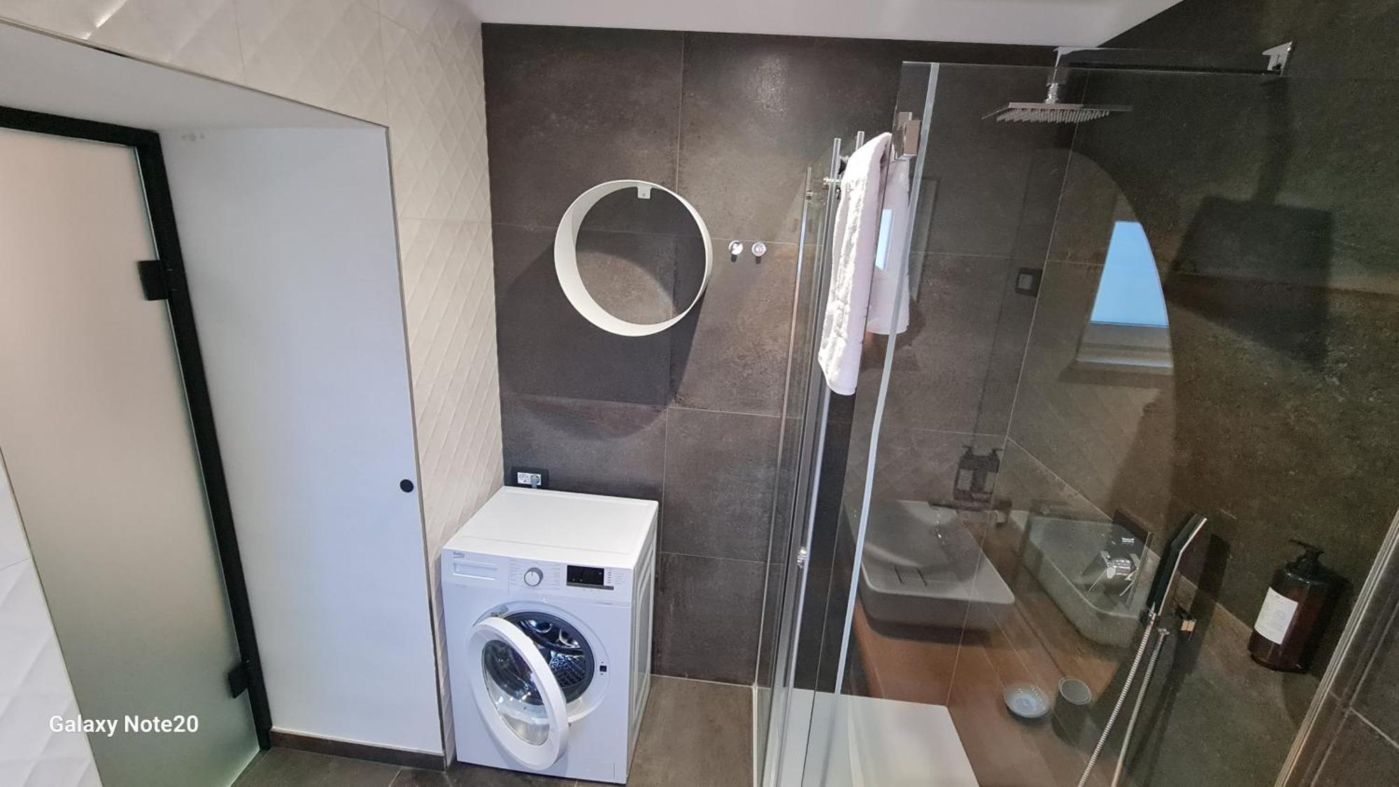 Hisa Kapis With Hot Tube Lejlighed Koper Eksteriør billede